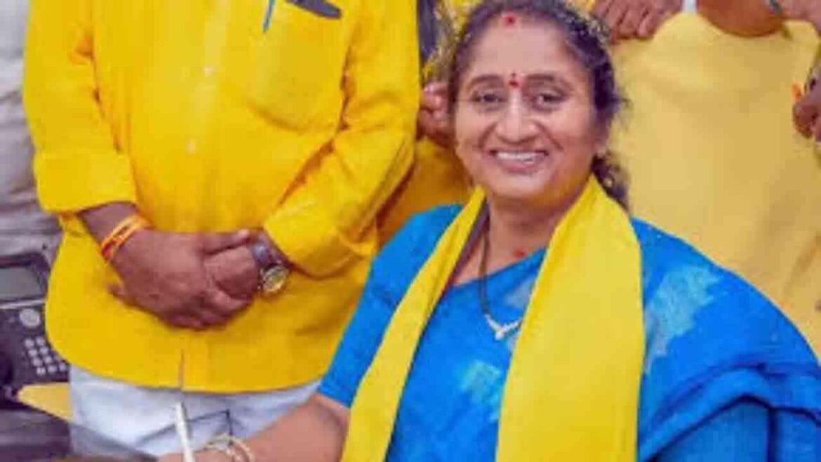 ఇంటి వద్దకే సామాజిక పింఛన్లు పంపిణీ.. మంత్రి సవిత వెల్లడి
